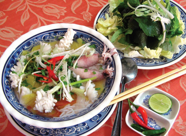 Bún mực